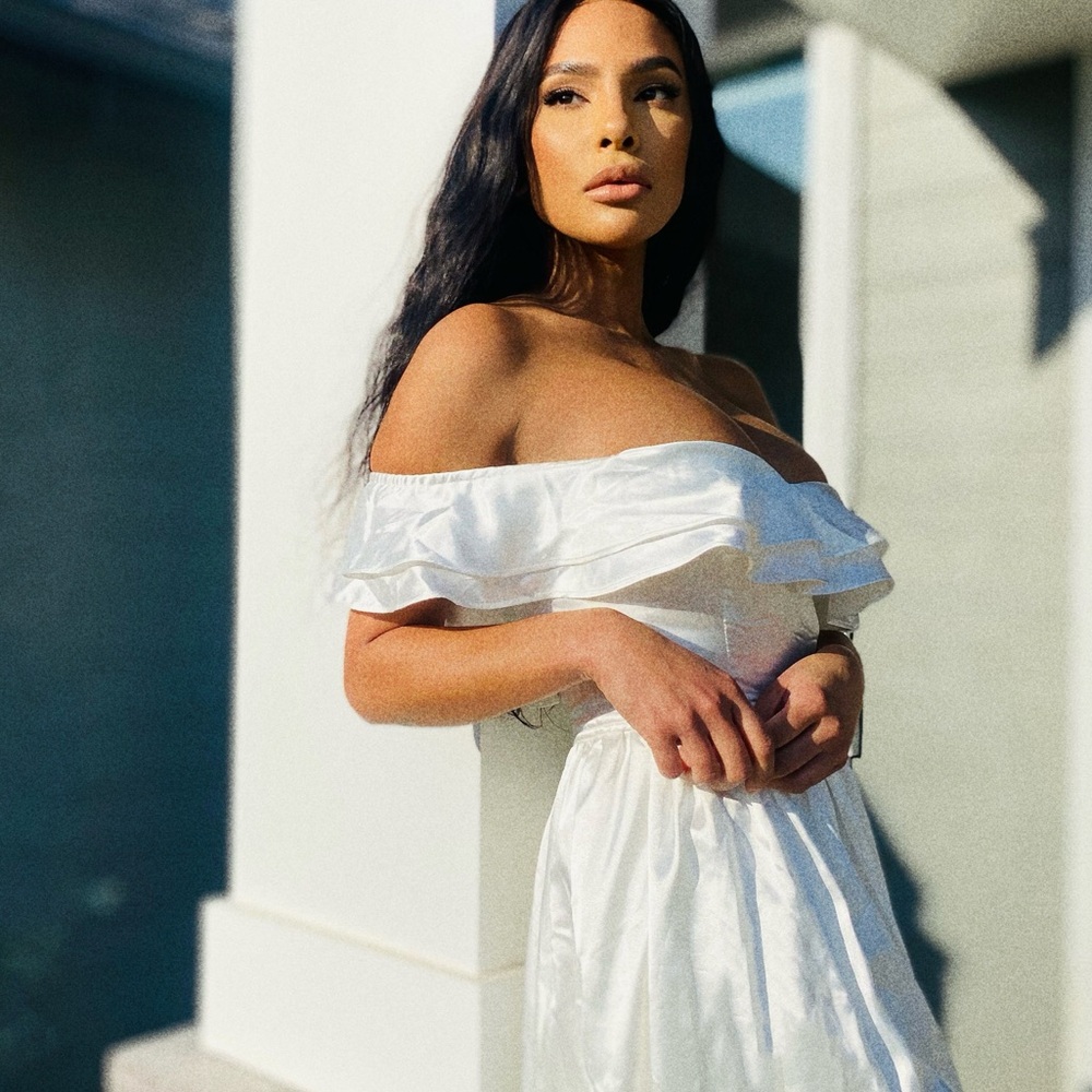Elegant Satin Strapless White Dress